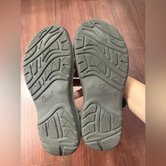 VIAKIX Samara: Walking Sandals for All-Day Comfort SIZE 8 - Picture 2 of 9